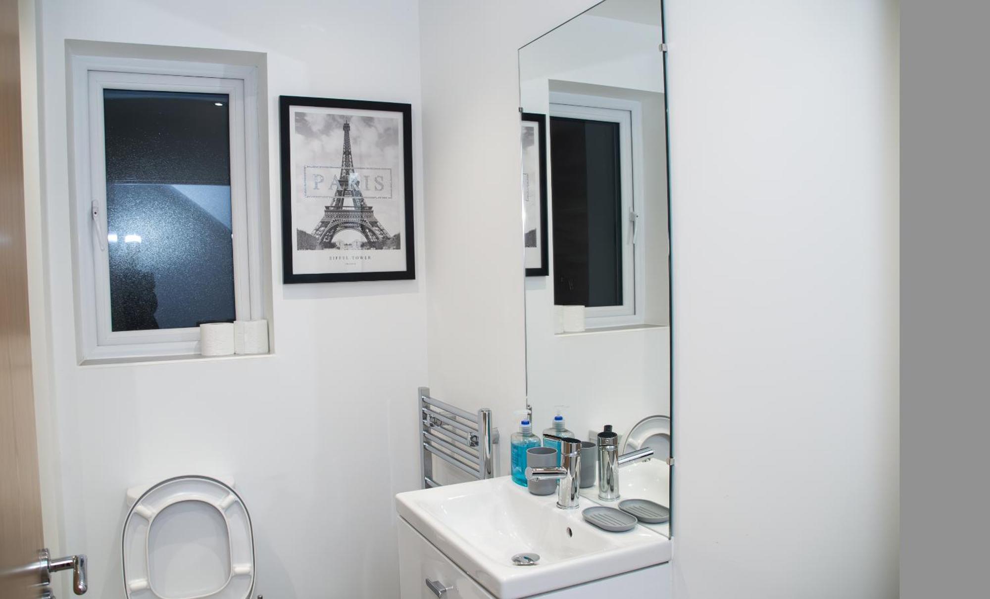 Entire Home In Manchester Extérieur photo
